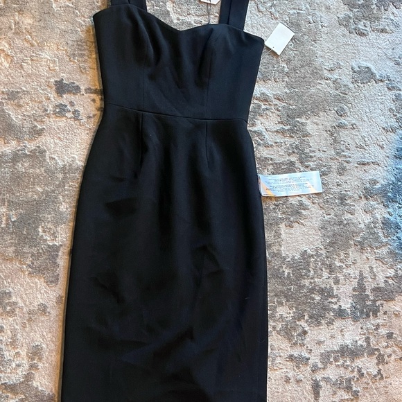 Dress the Population - Picture 3 of 6